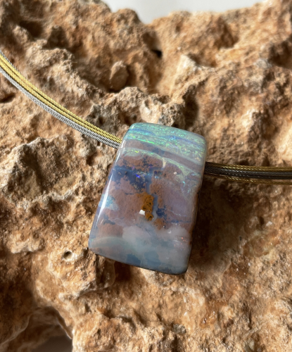 Boulder-Opal Anhänger gebohrt